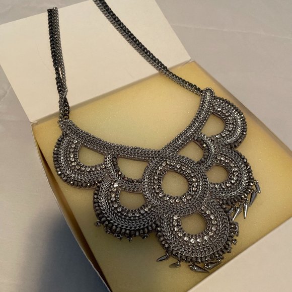 Stella & Dot Tallulah Bib Necklace - Picture 1 of 4